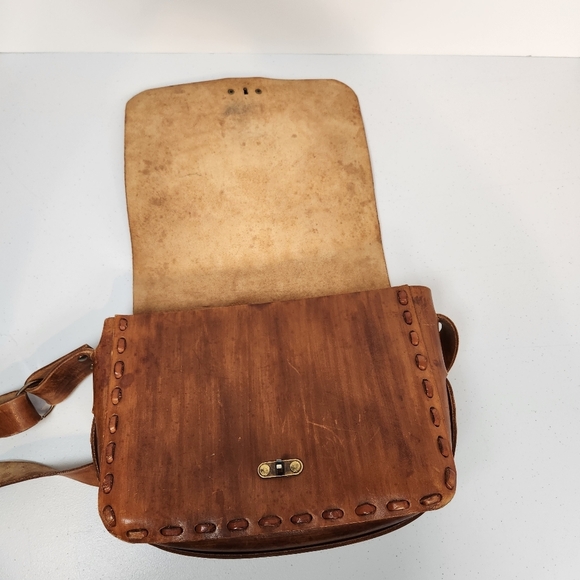 Vintage 1960s Mexican Tooled Leather Horse Lily Floral Crossbody Handbag Purse - Picture 9 of 12